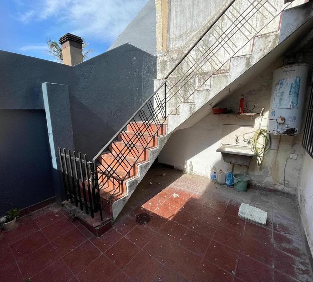 PH-STYLE HOUSE FOR SALE IN MERLO