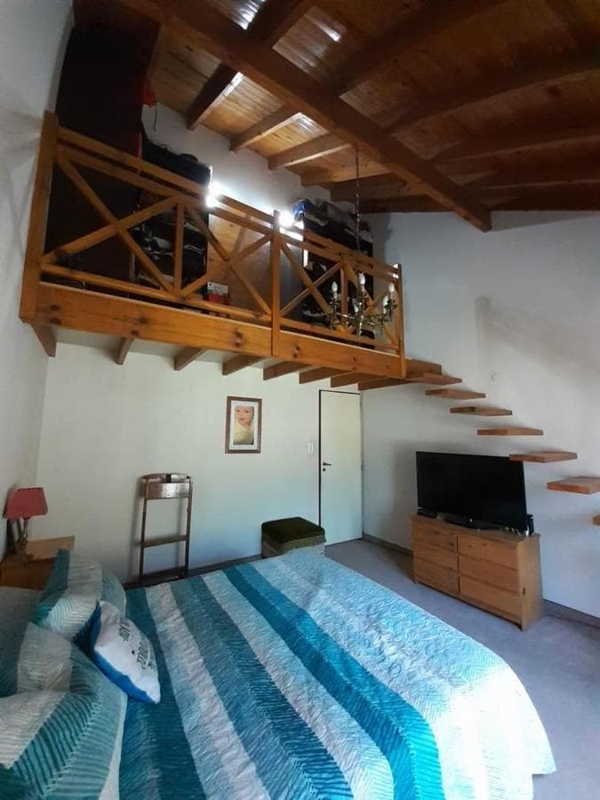 HOUSE FOR SALE 4 ROOMS IN PASO DEL REY