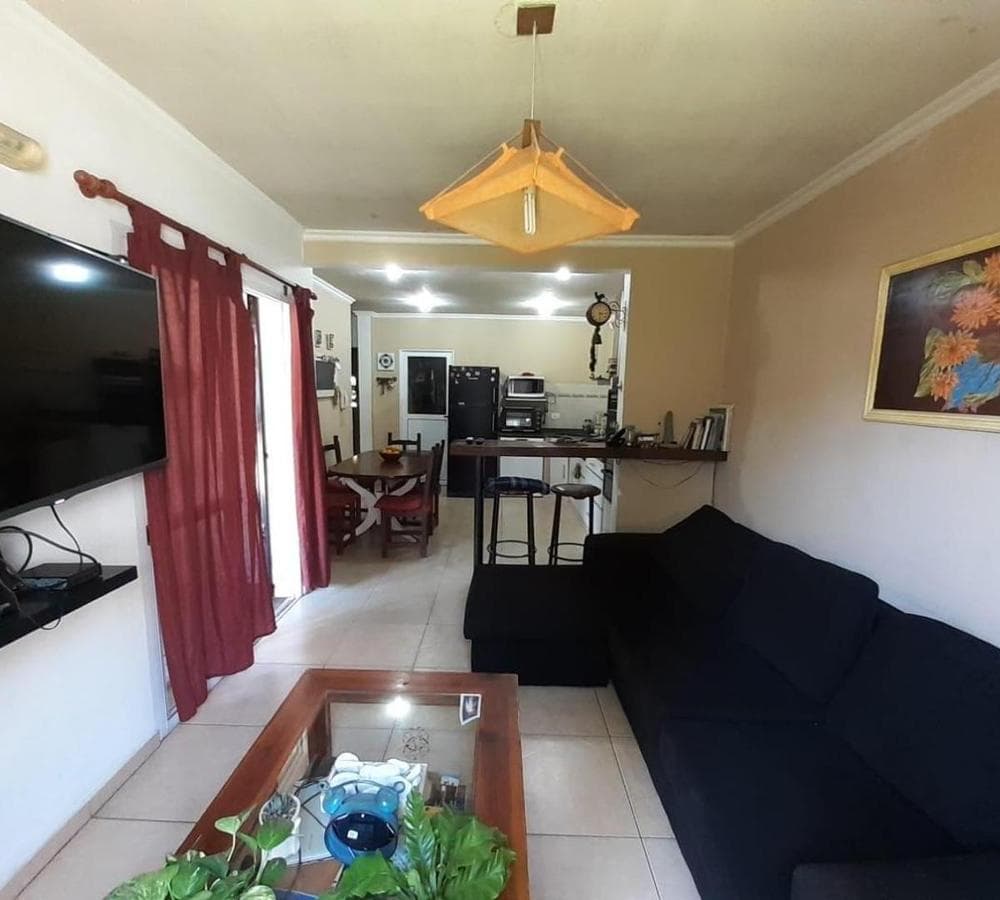 HOUSE FOR SALE 4 ROOMS IN PASO DEL REY