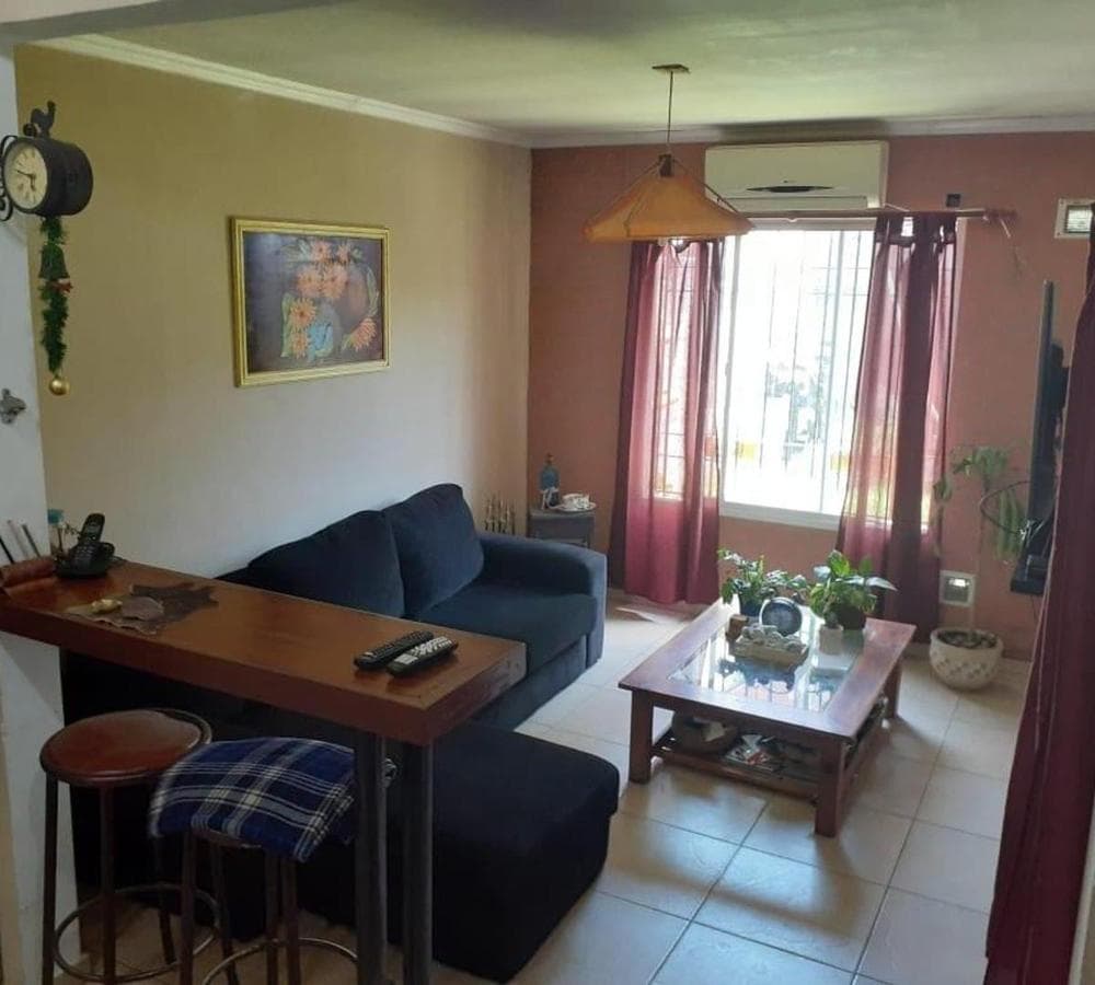 HOUSE FOR SALE 4 ROOMS IN PASO DEL REY