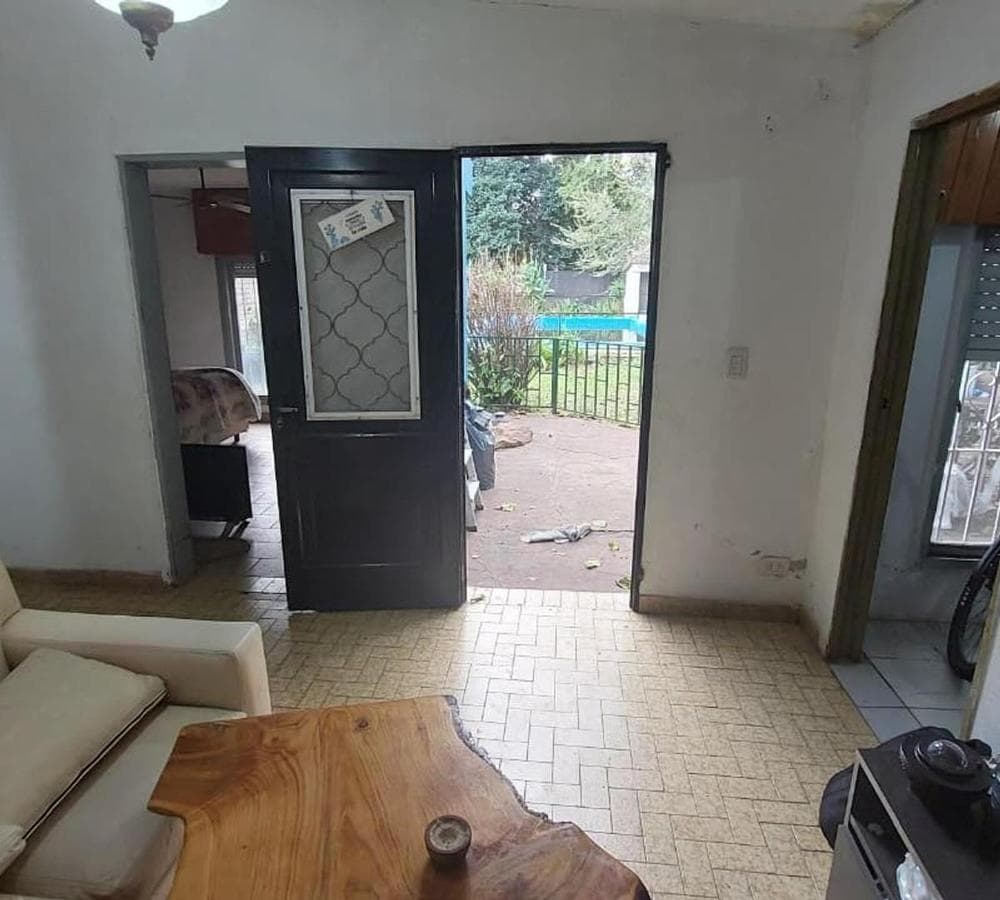 FOR SALE: House with Pool in JOSE C. PAZ