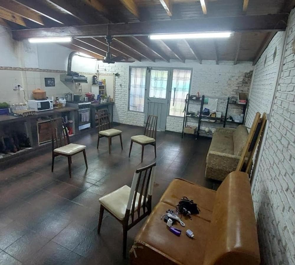FOR SALE: House with Pool in JOSE C. PAZ