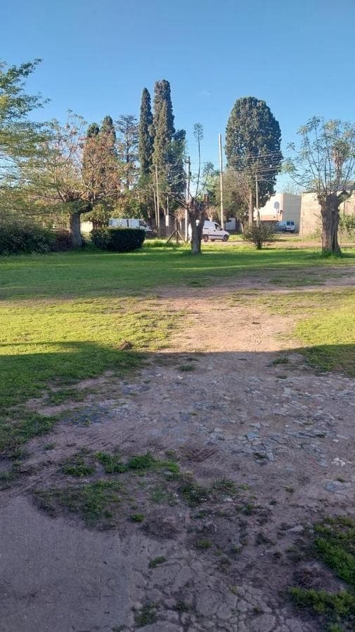 PROPIEDAD MULTIFAMILIAR IDEAL para 2 FAMILIAS en LUJAN.