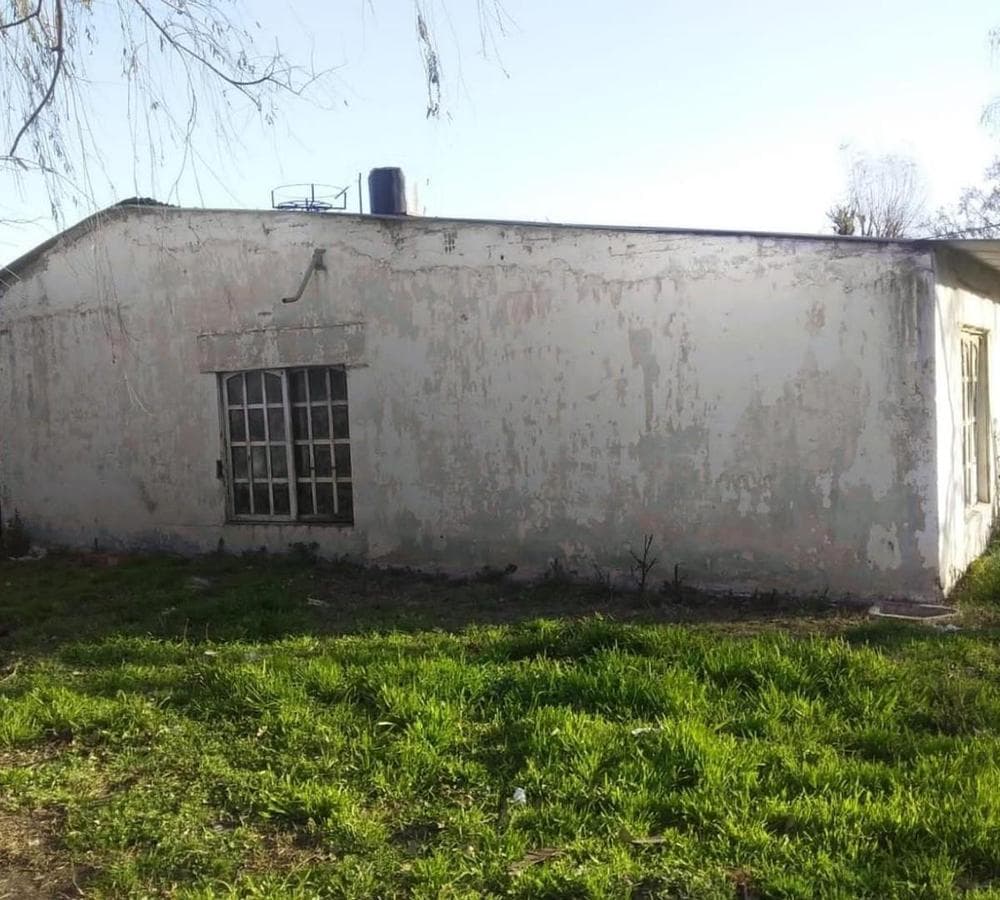 HOUSE FOR SALE IN GENERAL RODRÍGUEZ
