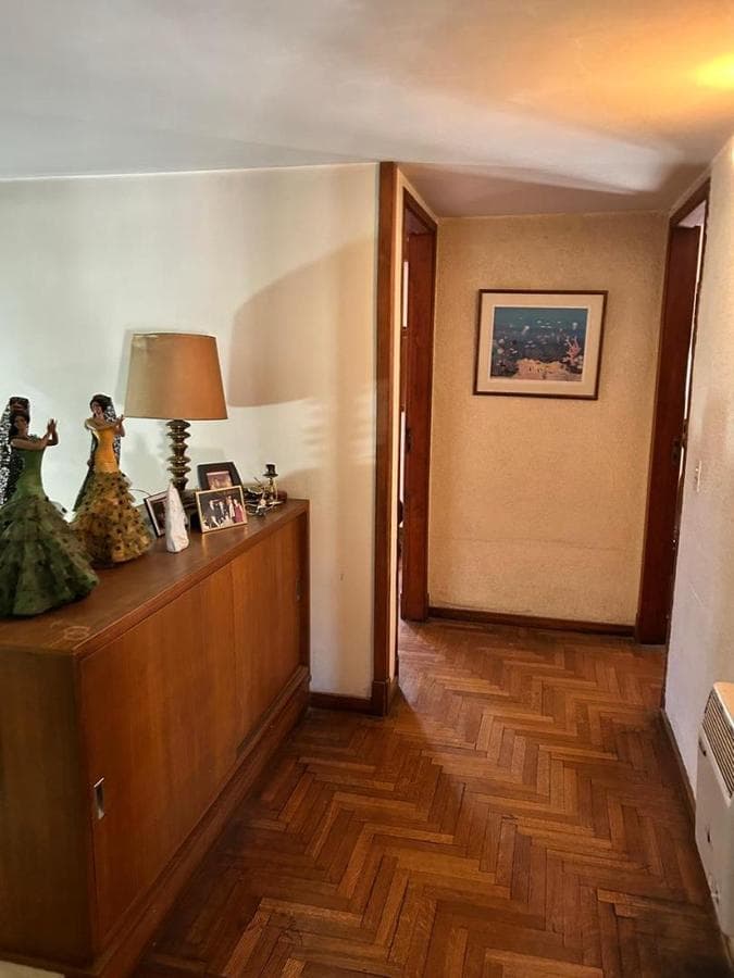 FOR SALE: PROPERTY FOR ENTREPRENEURS—SUITABLE FOR A HOSTEL OR MEDICAL OFFICES