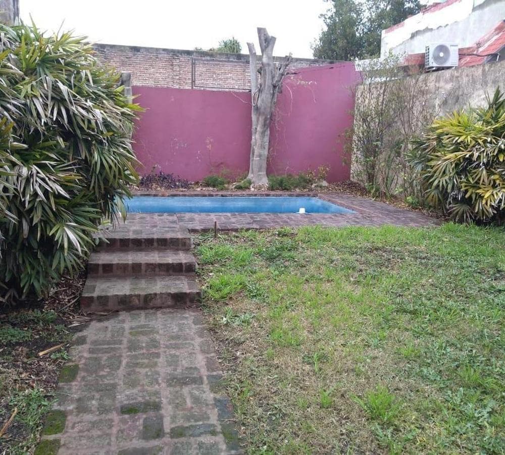 TRIPLEX HOUSE FOR SALE IN VILLA LUGANO