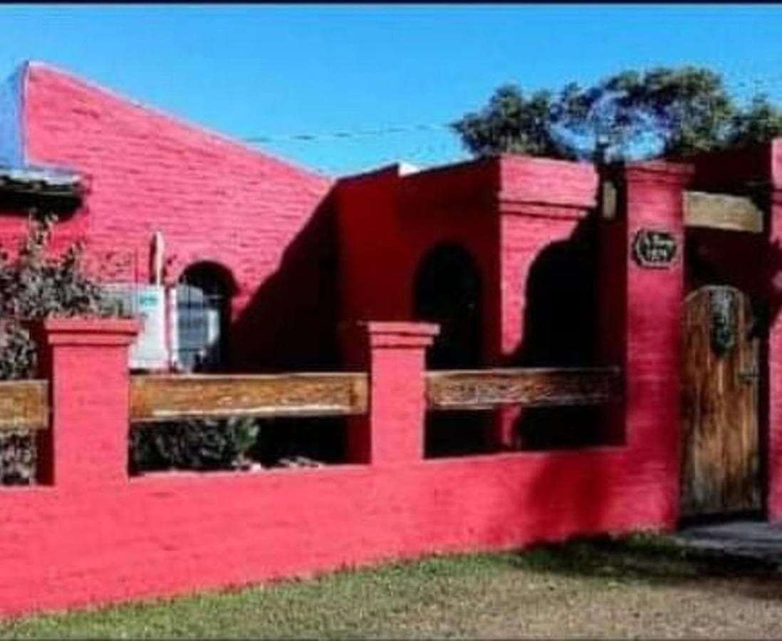 HOUSE FOR SALE IN LA REJA