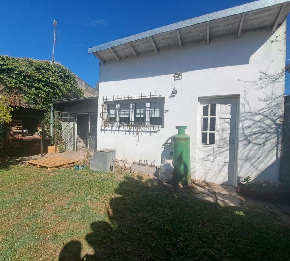 HOUSE FOR SALE IN MORENO SUR