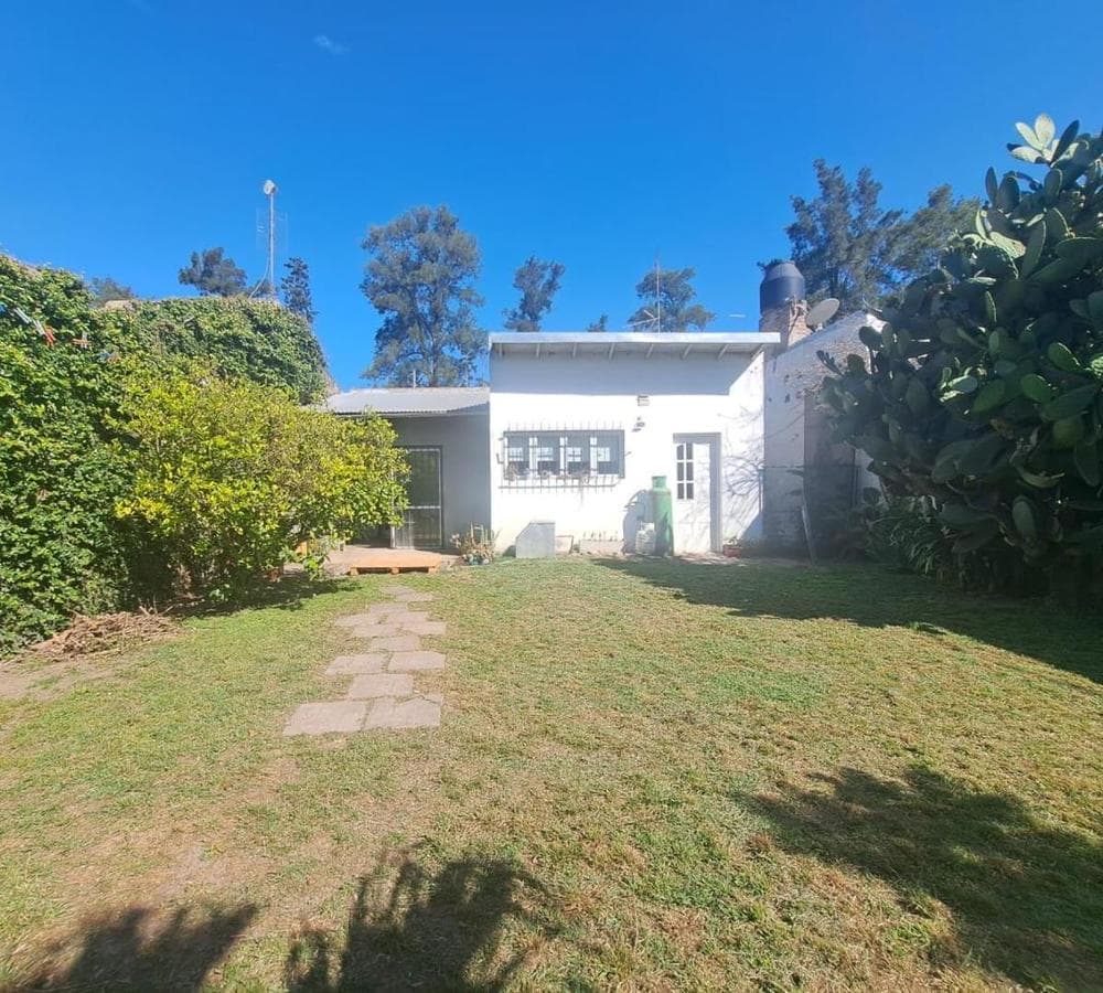 HOUSE FOR SALE IN MORENO SUR