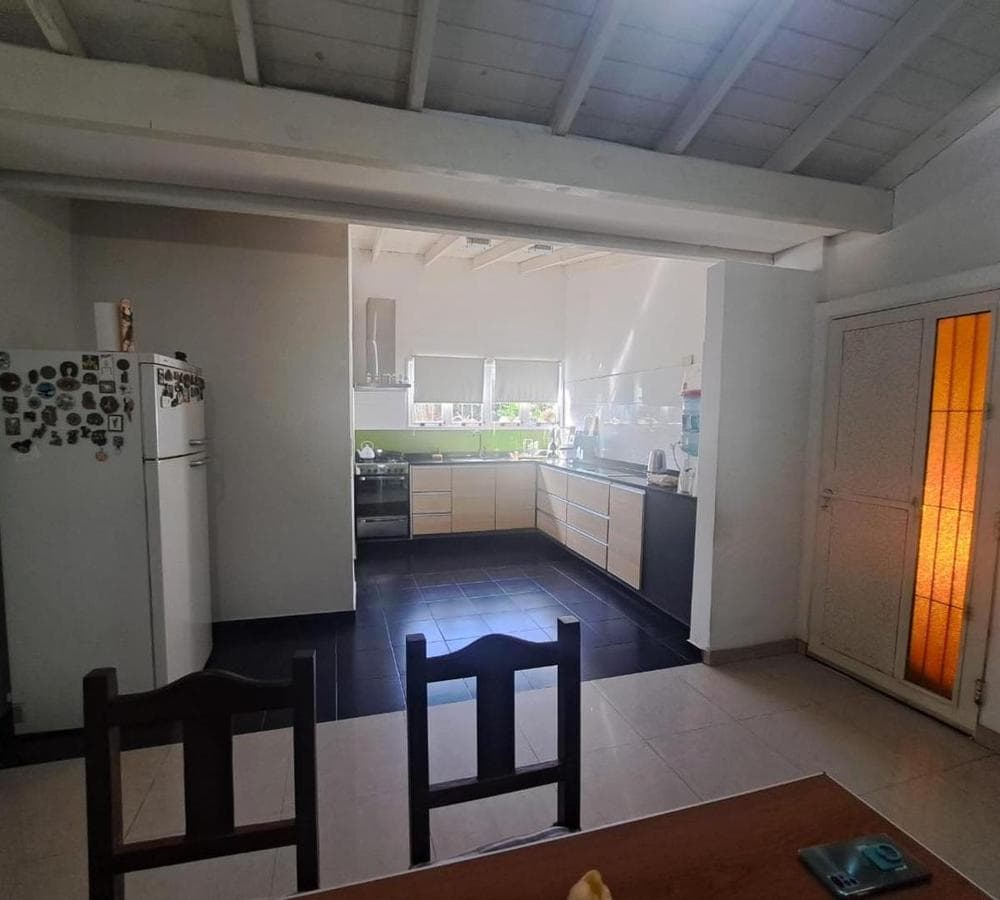 HOUSE FOR SALE IN MORENO SUR