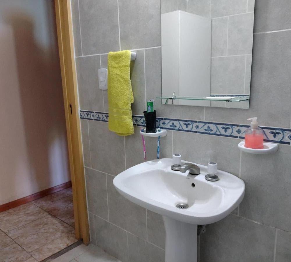 FOR SALE: Country-style house with pool + 3-room apartment