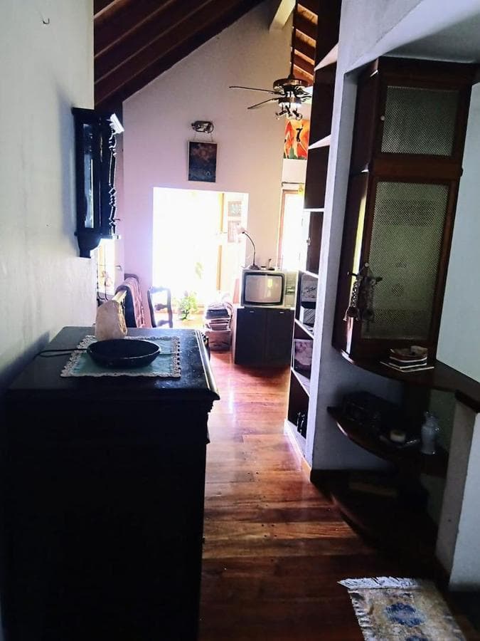 HOUSE WITH COMMERCIAL SPACE IN MORENO