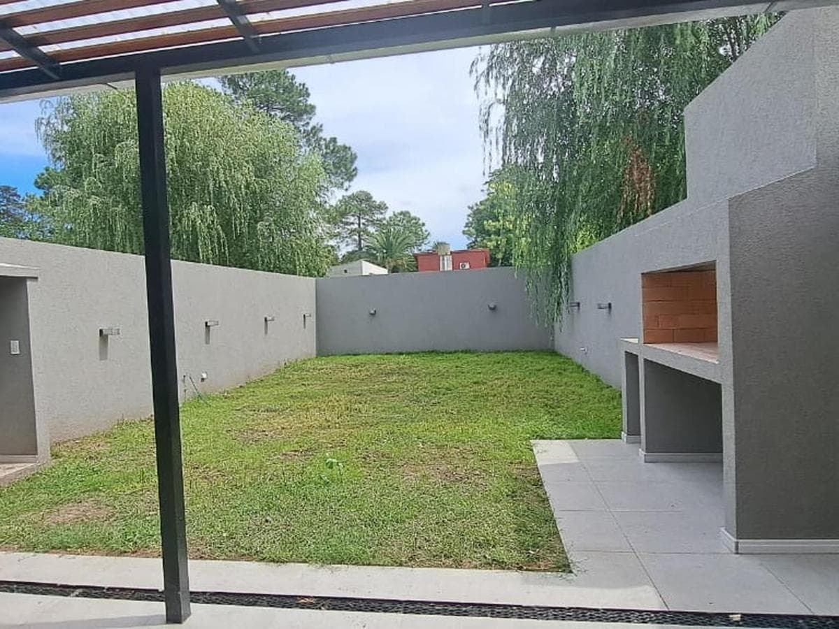 DUPLEX FOR SALE IN LAS HERAS