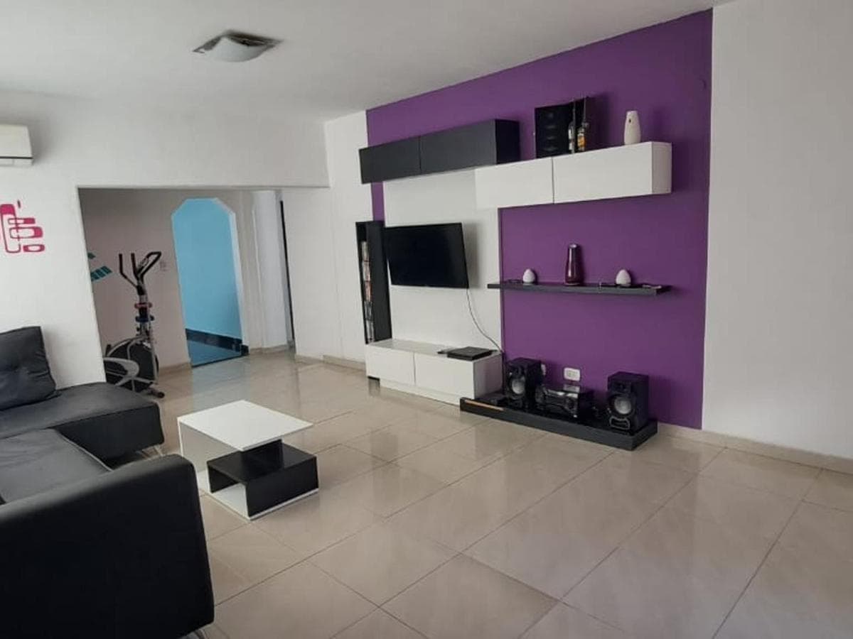 HOUSE FOR SALE IN MORENO QUALIFIES FOR A LOAN