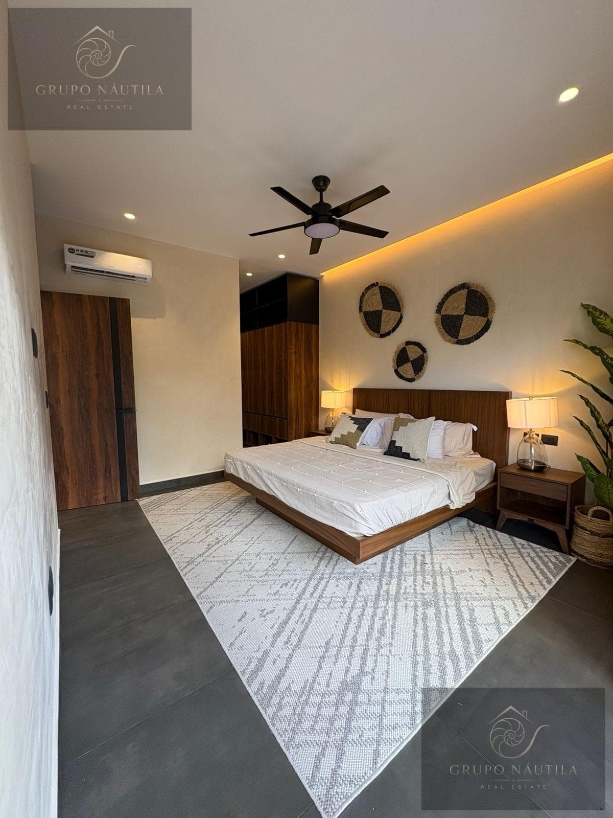 Apartment for Sale on Prol. La Luna