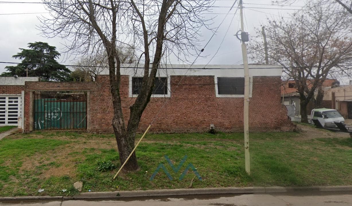 Former Auto Repair Shop Warehouse at 1500 Paraguay Ave., Pergamino, Buenos Aires