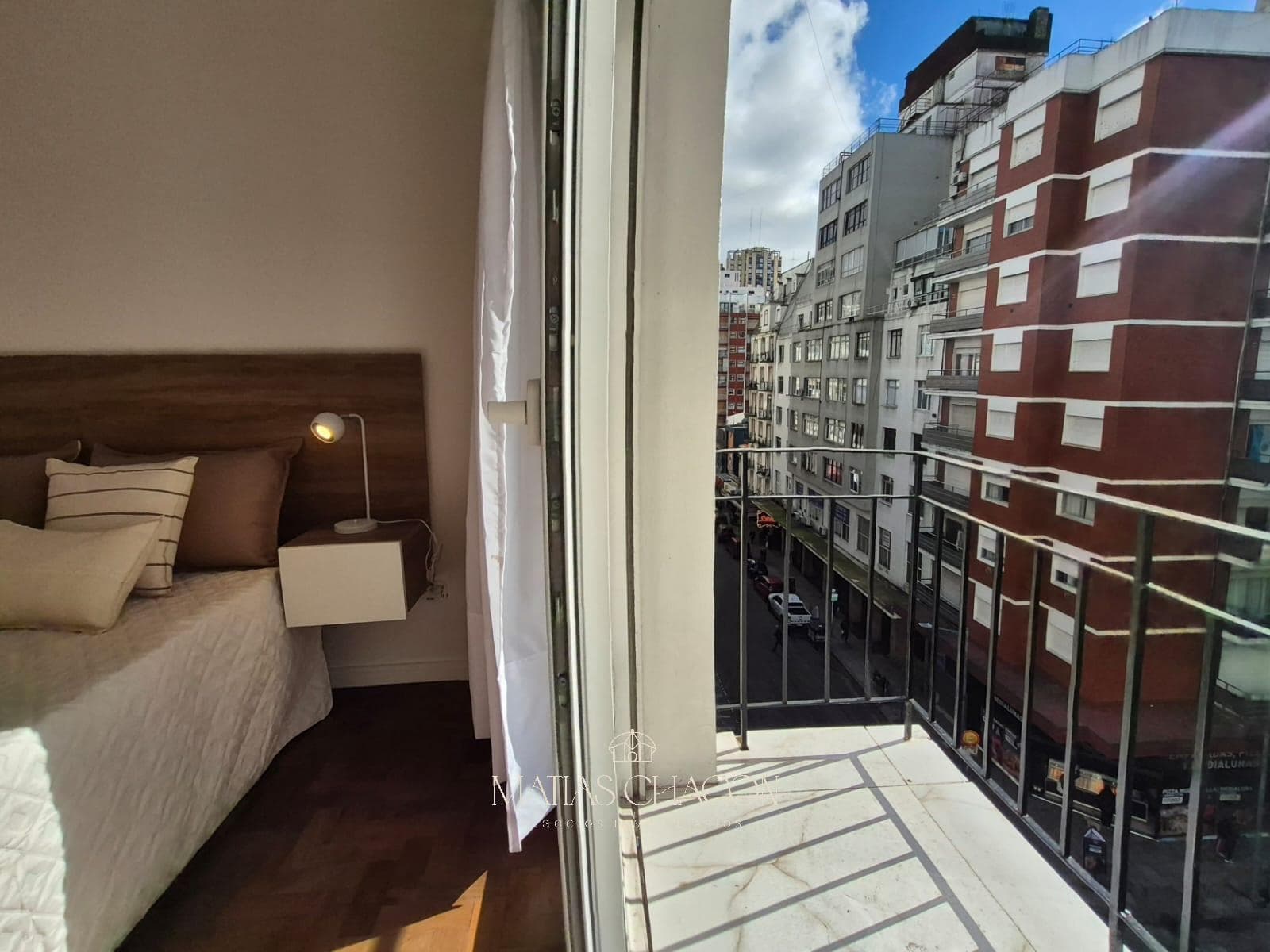 3-room apartment with a desk, just a few meters from the ocean