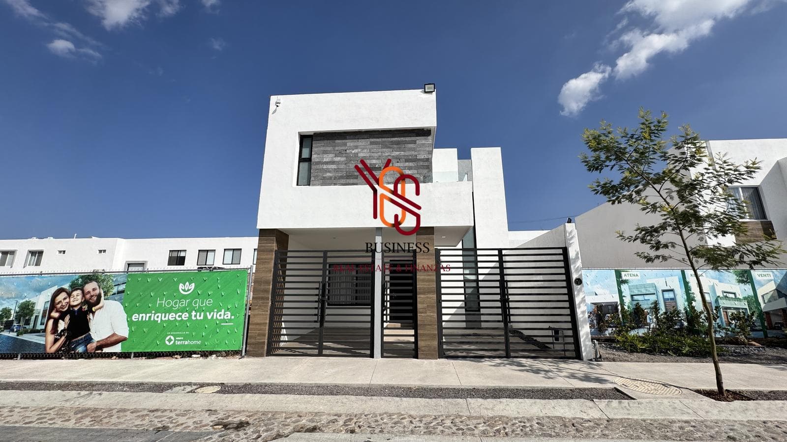 New, Modern House for Sale in Northern Ags! Exclusive Location!