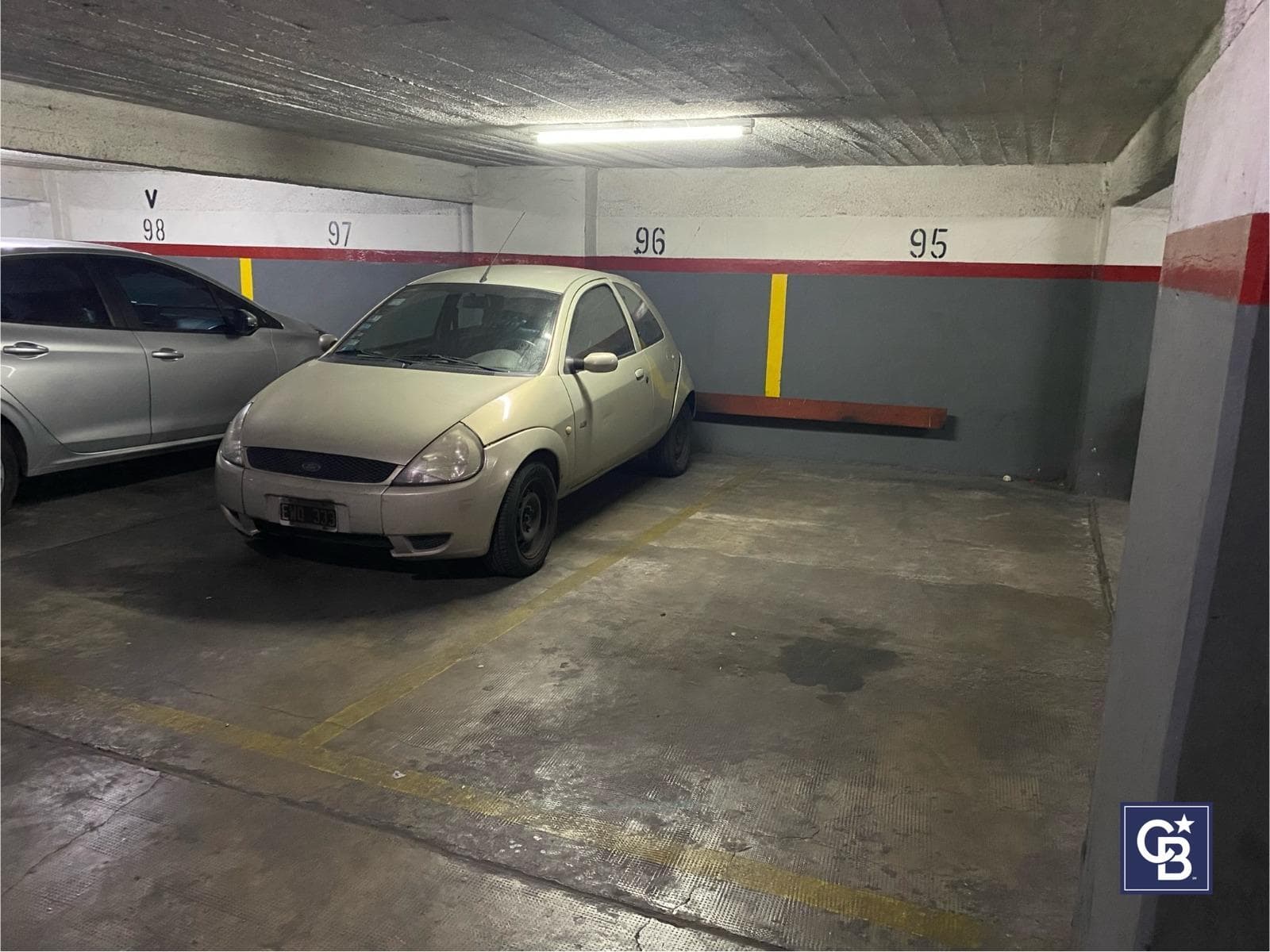 11 Underground Parking Spaces for Sale in a Complex, Generating Rent—Ideal Investment in Barrio Norte, CABA