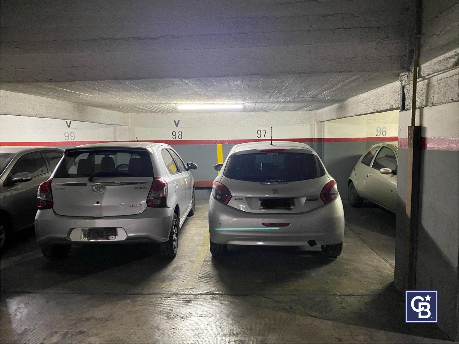11 Underground Parking Spaces for Sale in a Complex, Generating Rent—Ideal Investment in Barrio Norte, CABA