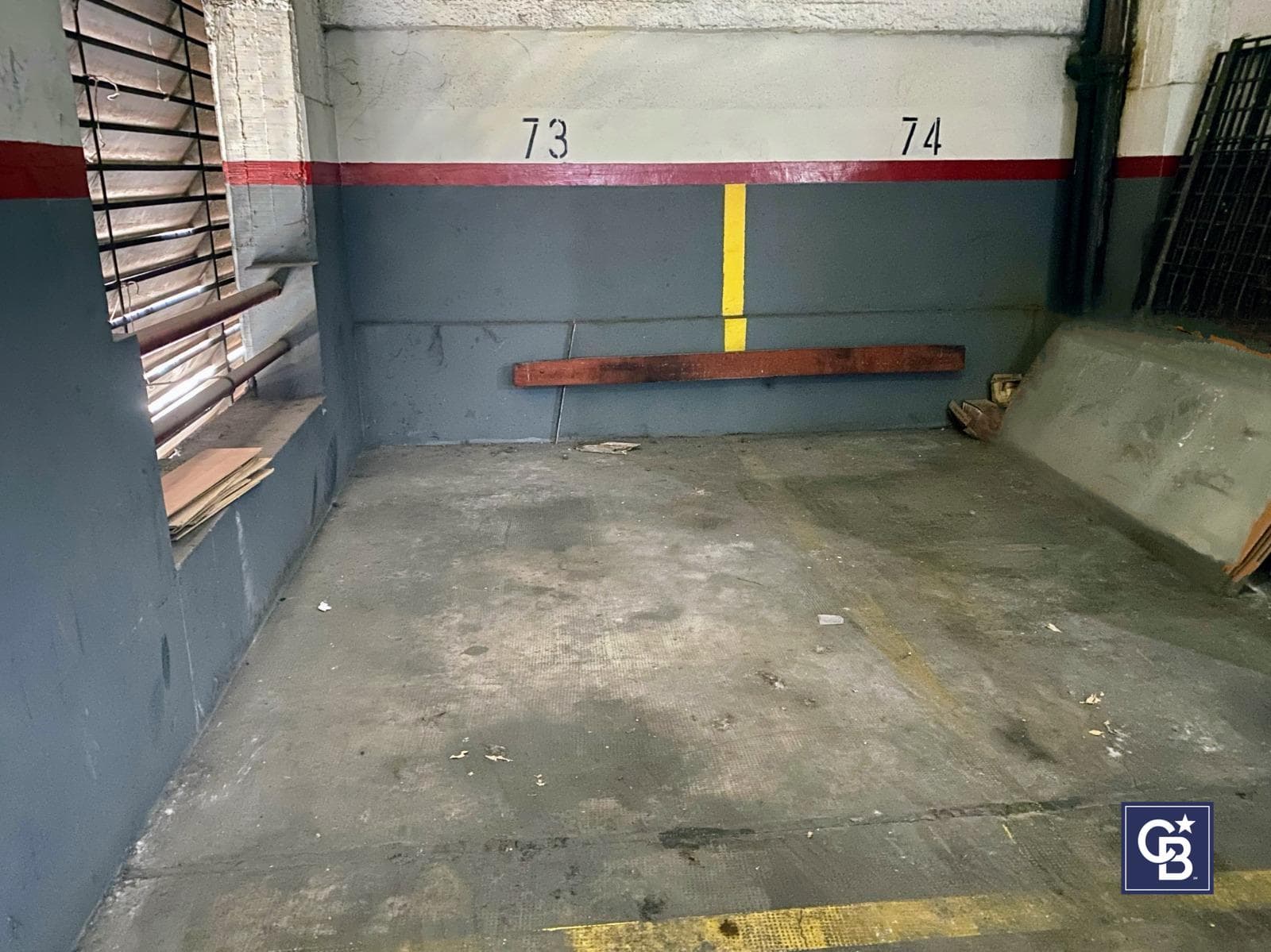 11 Underground Parking Spaces for Sale in a Complex, Generating Rent—Ideal Investment in Barrio Norte, CABA