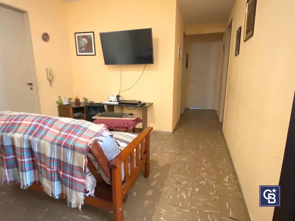 4-Room Apartment for Sale (Currently Rented) in Caseros