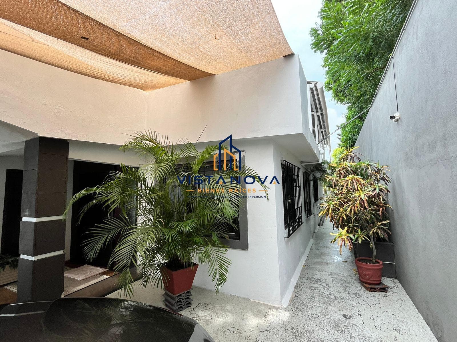 House in Unidad Nacional