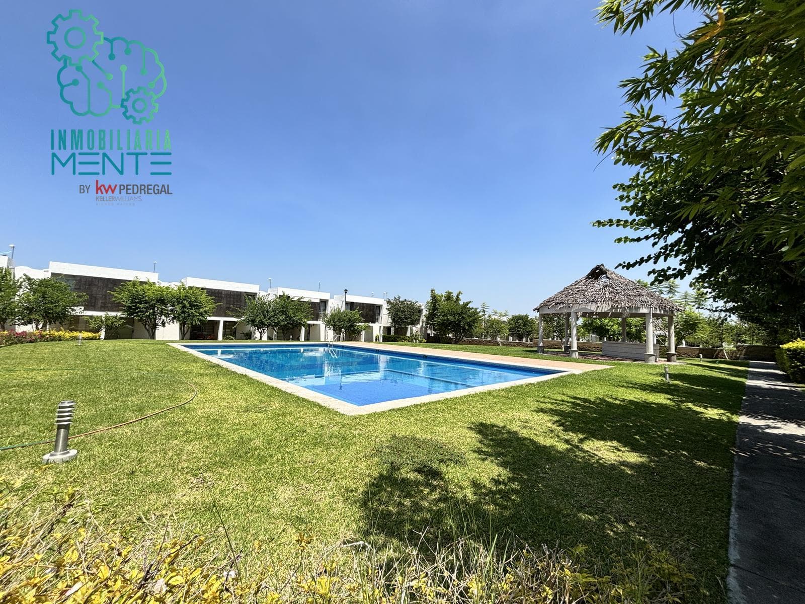 HOUSE FOR SALE IN AQUASOL, AYALA MORELOS.