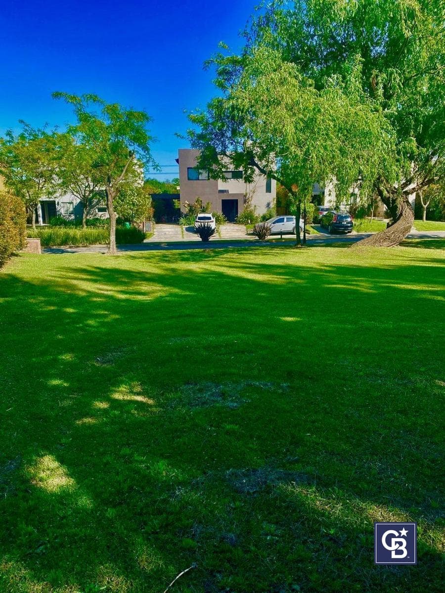 Financed Sale of a 400 m² Lot in the Gated Community with Amenities "Barrancas de Santa María," Tigre