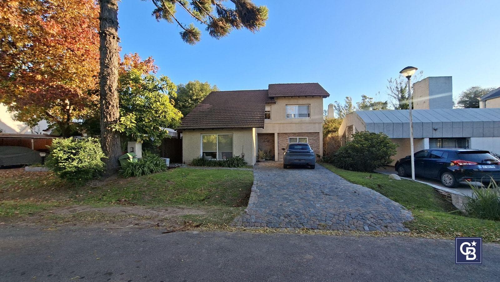 4-Room House for Sale with Pool and Playroom at Maschwitz Country Club