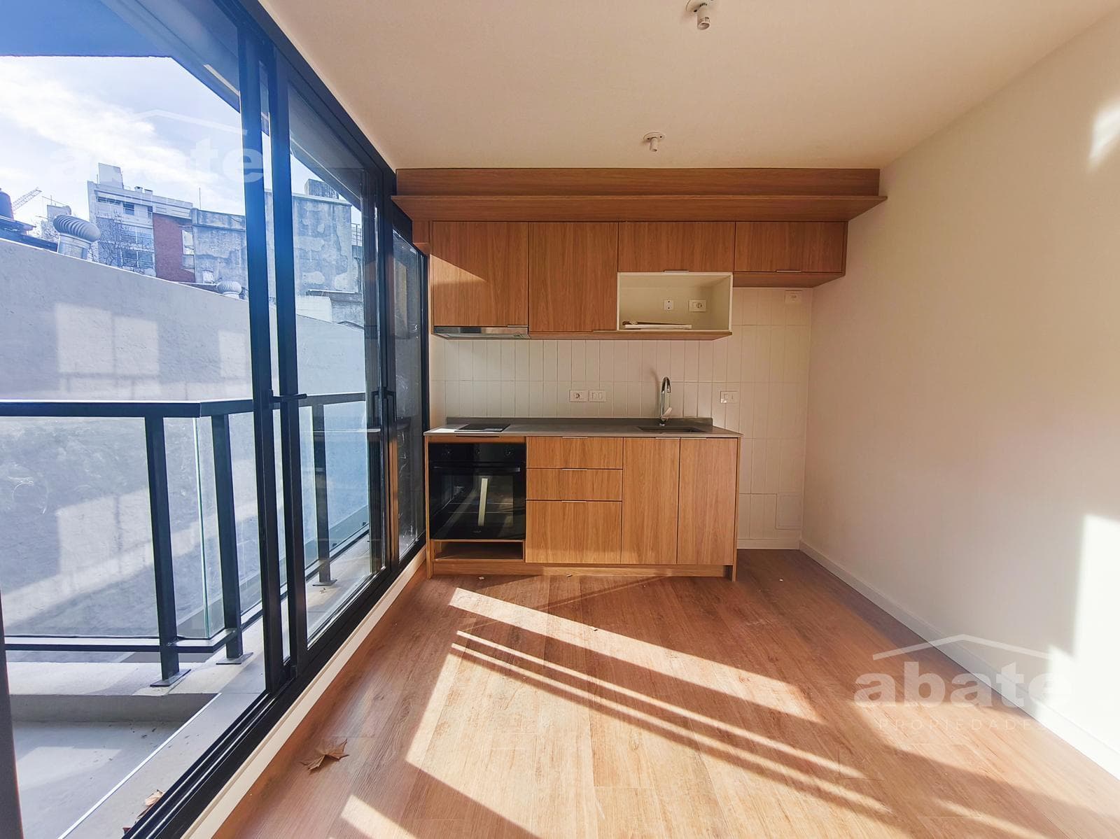 Studio Apartment for Rent with a Terrace in Cordón, Montevideo
