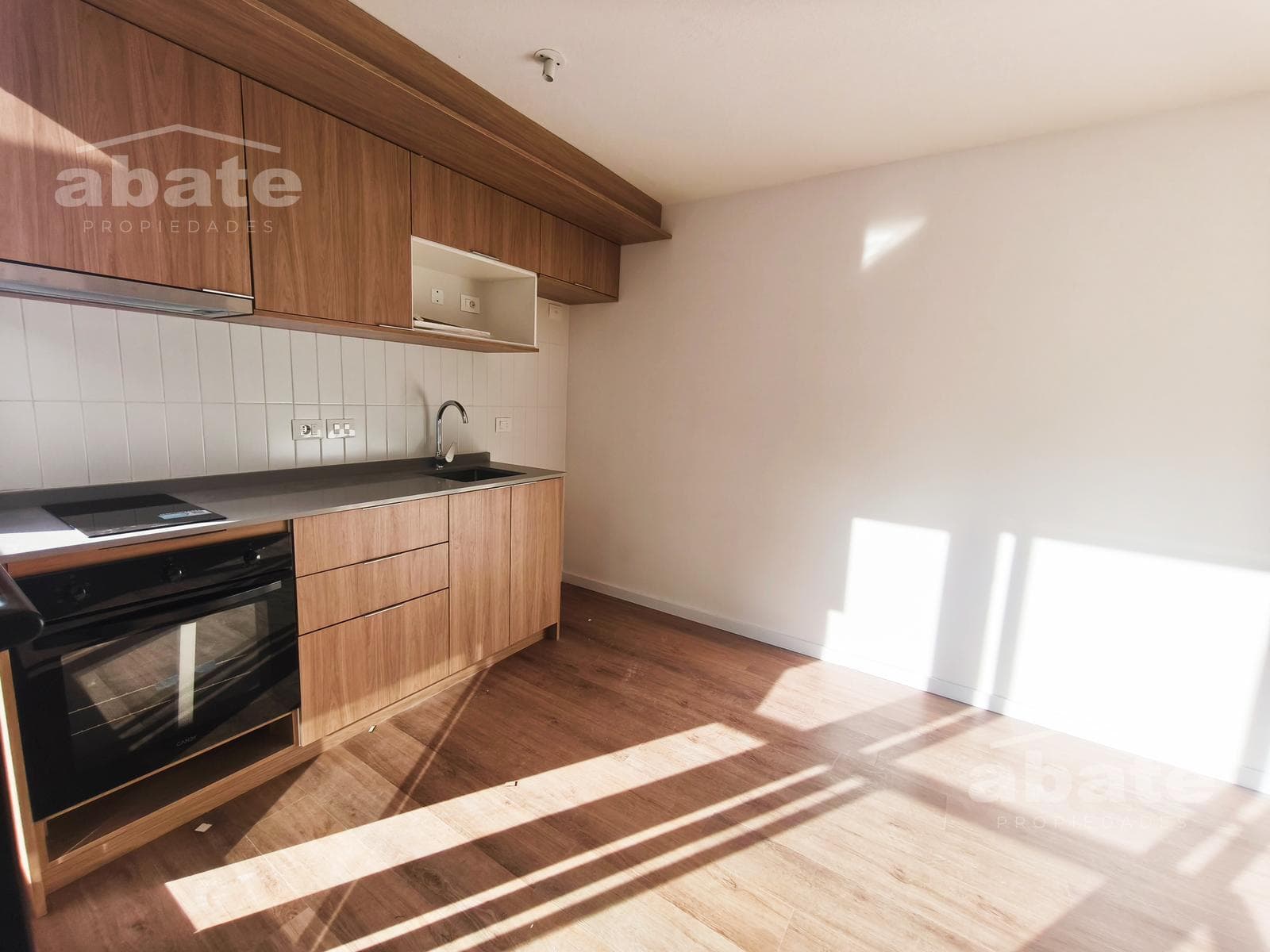 Alquiler Monoambiente con terraza en Cordón, Montevideo
