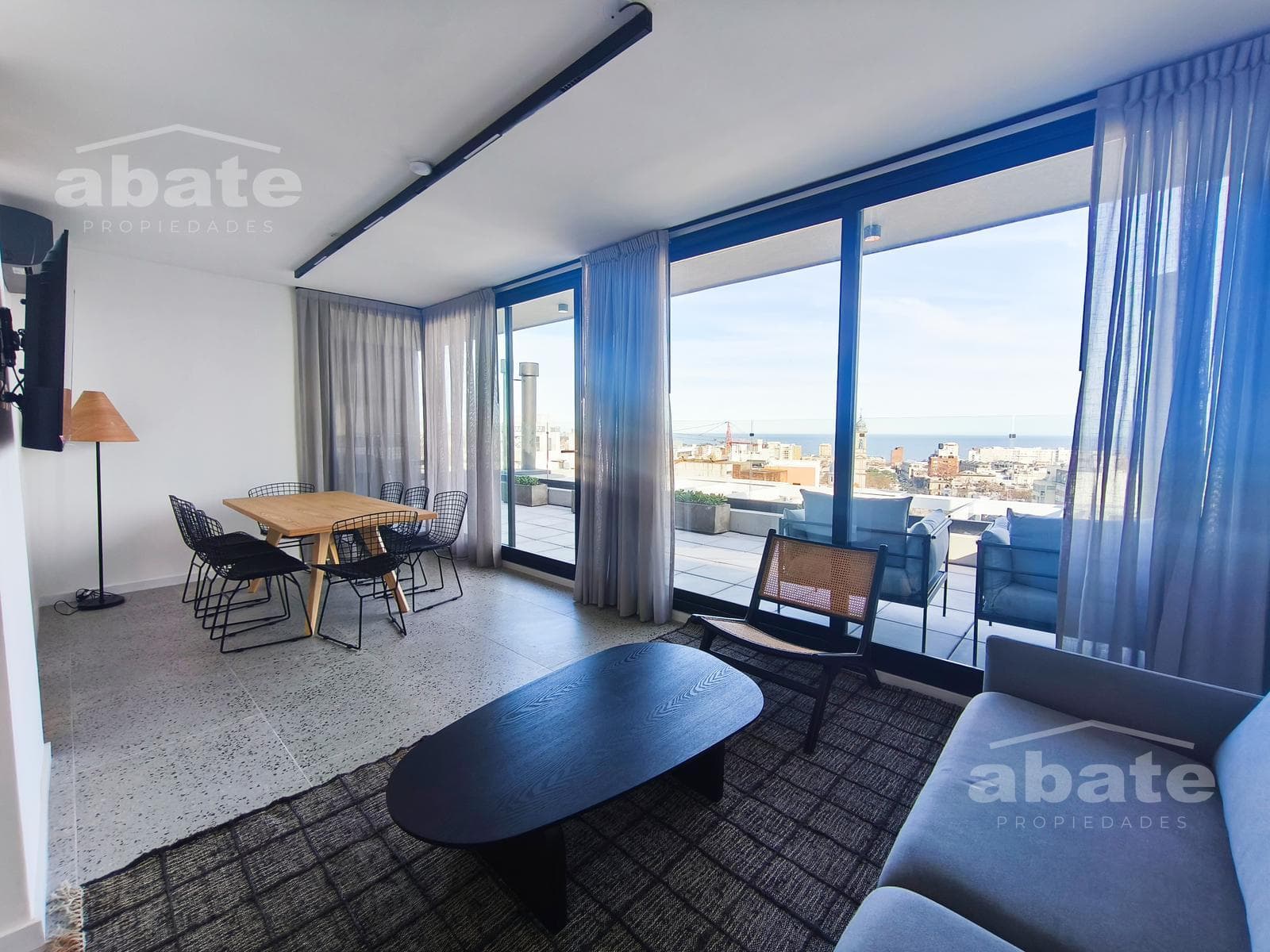 Alquiler Monoambiente con terraza en Cordón, Montevideo
