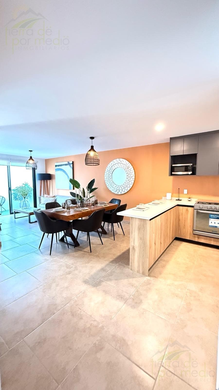 House with a 4th Bedroom on the Ground Floor, on a Private Street with Amenities, Zarú, Querétaro