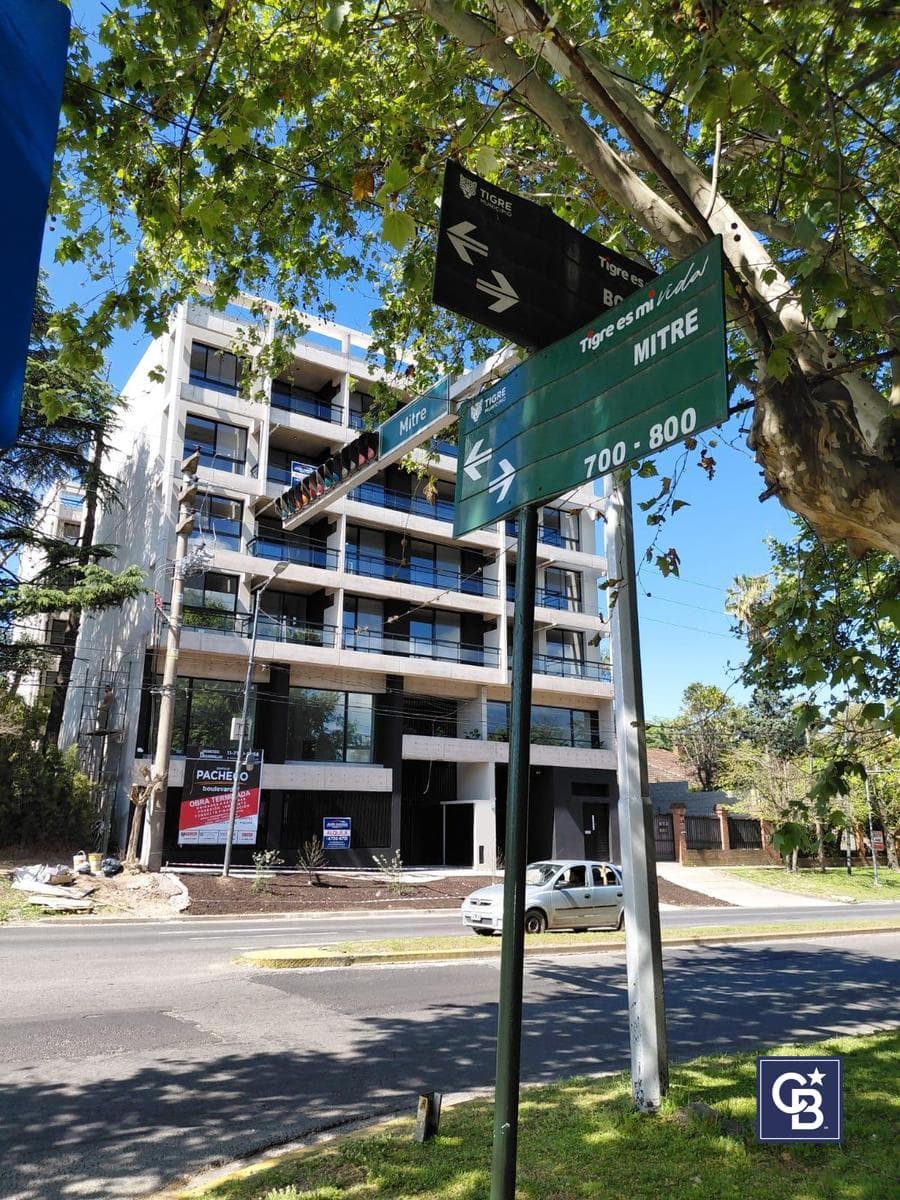 Financed Sale of a Brand-New 2-Room Apartment with a Balcony on Boulevard V, Pacheco
