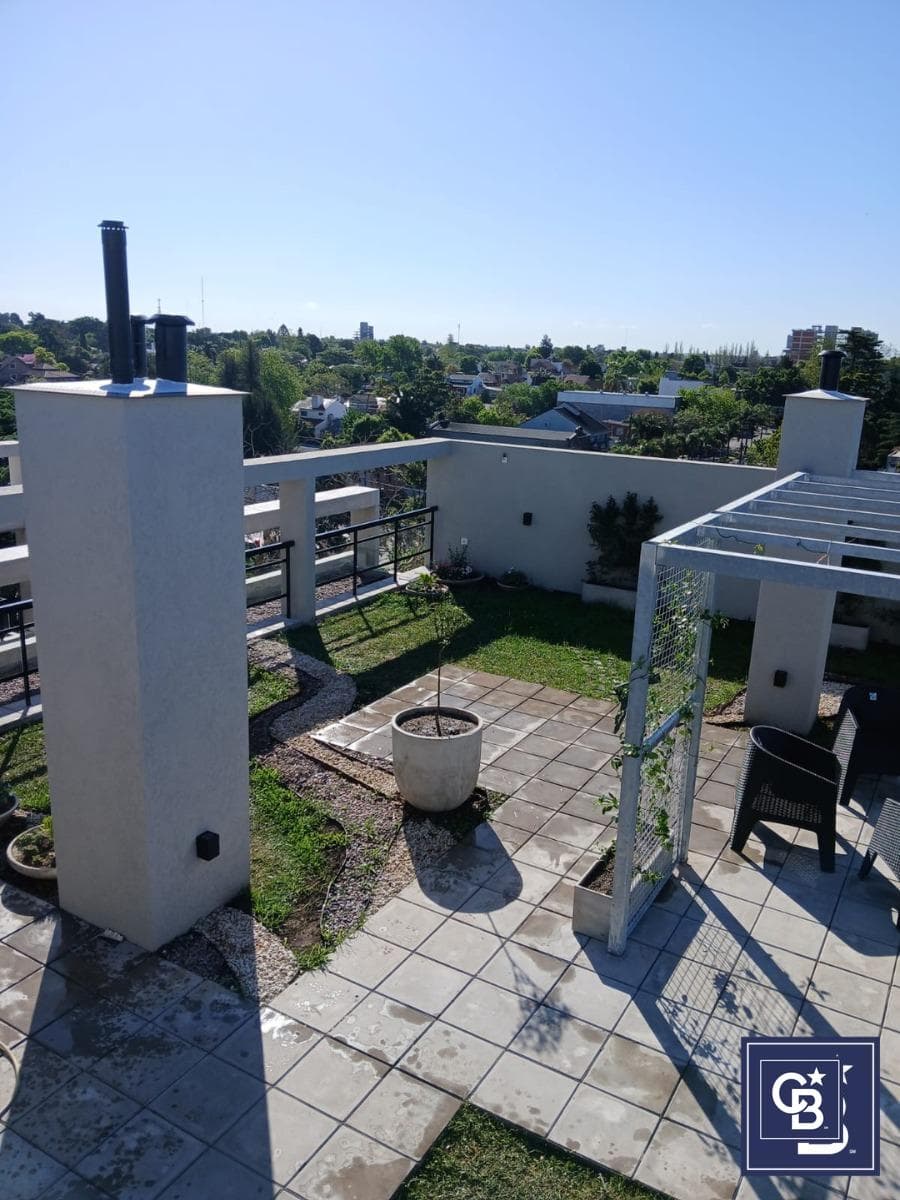 Financed Sale of a Brand-New 2-Room Apartment with a Balcony on Boulevard V, Pacheco