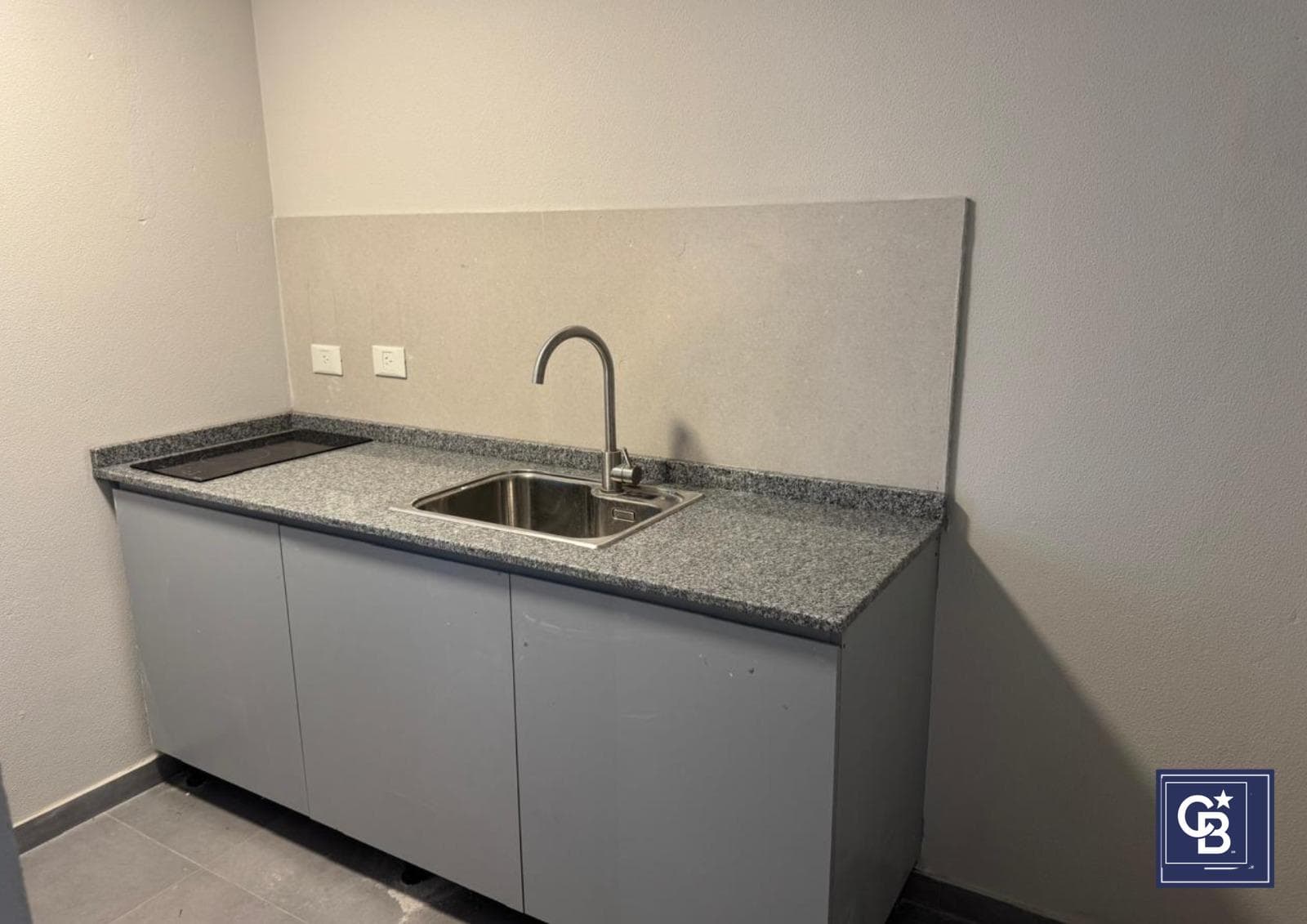 Financed Sale of a Brand-New 3-Bedroom Apartment with a Balcony on Boulevard V, Pacheco