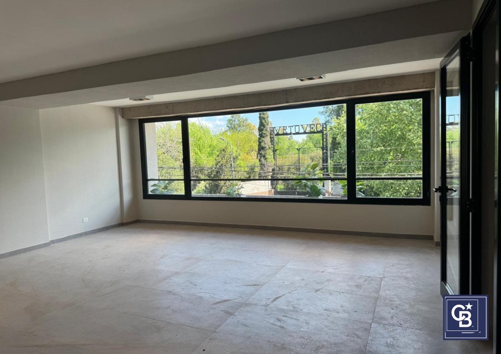 Financed Sale of a Brand-New 3-Bedroom Apartment with a Balcony on Boulevard V, Pacheco