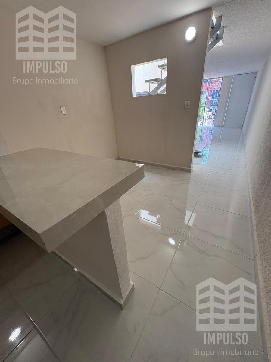 Gems of Cuautitlán: A Beautiful, Newly Remodeled Home