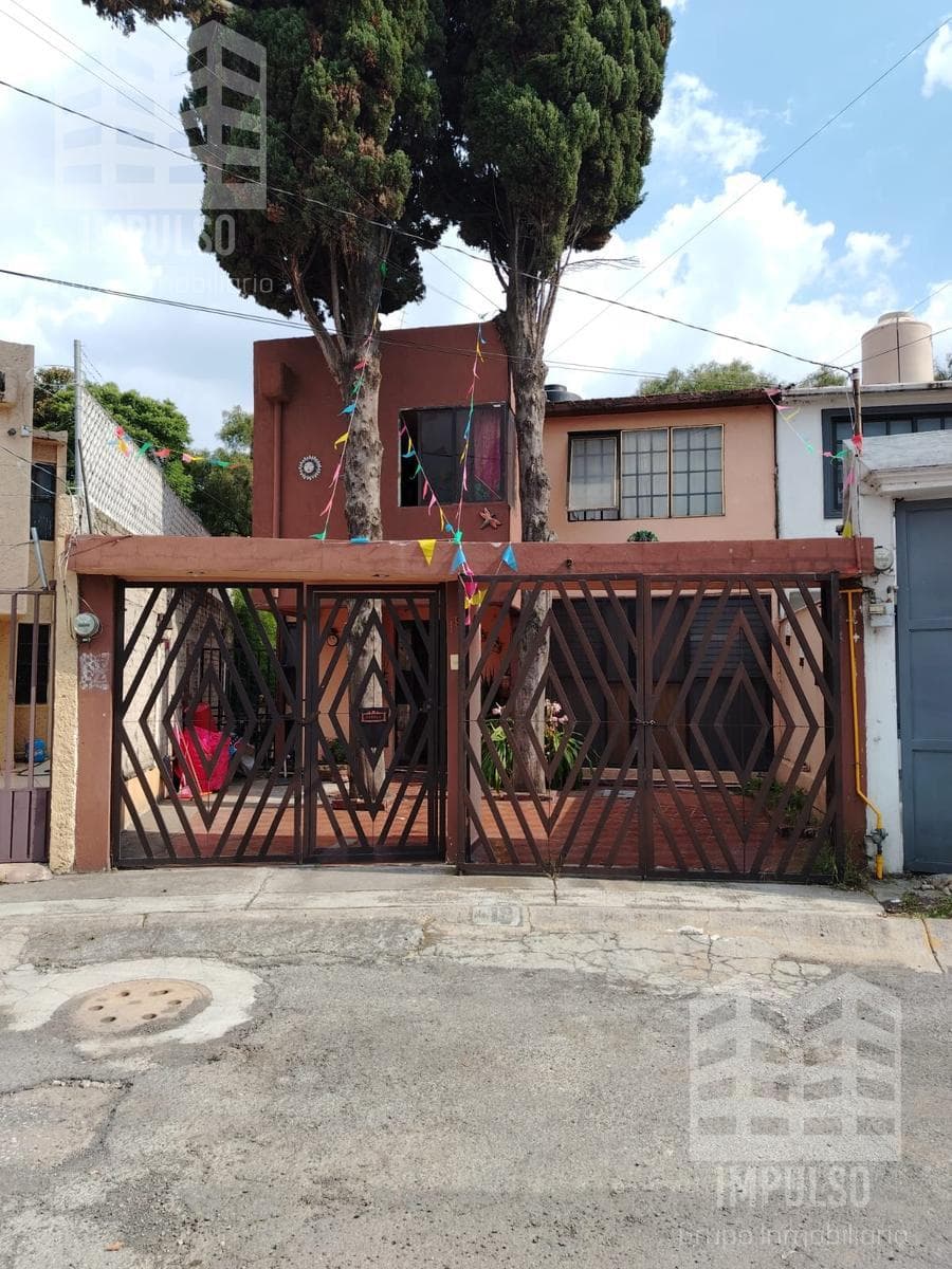 Ensueños Cuautitlan Izcalli House with 214 M2 Lot