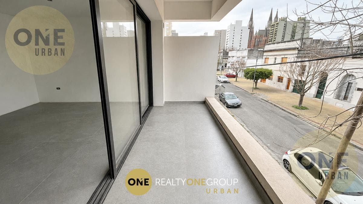 Brand-New Studio Apartment on the Front Side