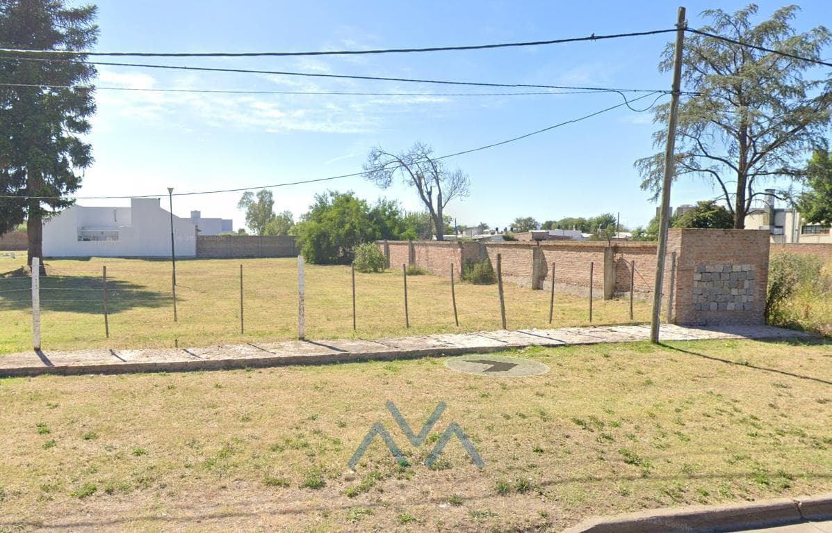 300 m² lot on Ameghino Boulevard in the 1700s, Pergamino, Buenos Aires