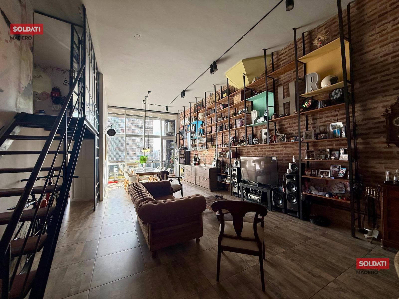 For Sale and/or Short-Term Rent: 4-Bedroom, 2-Bathroom Apartment in Barracas