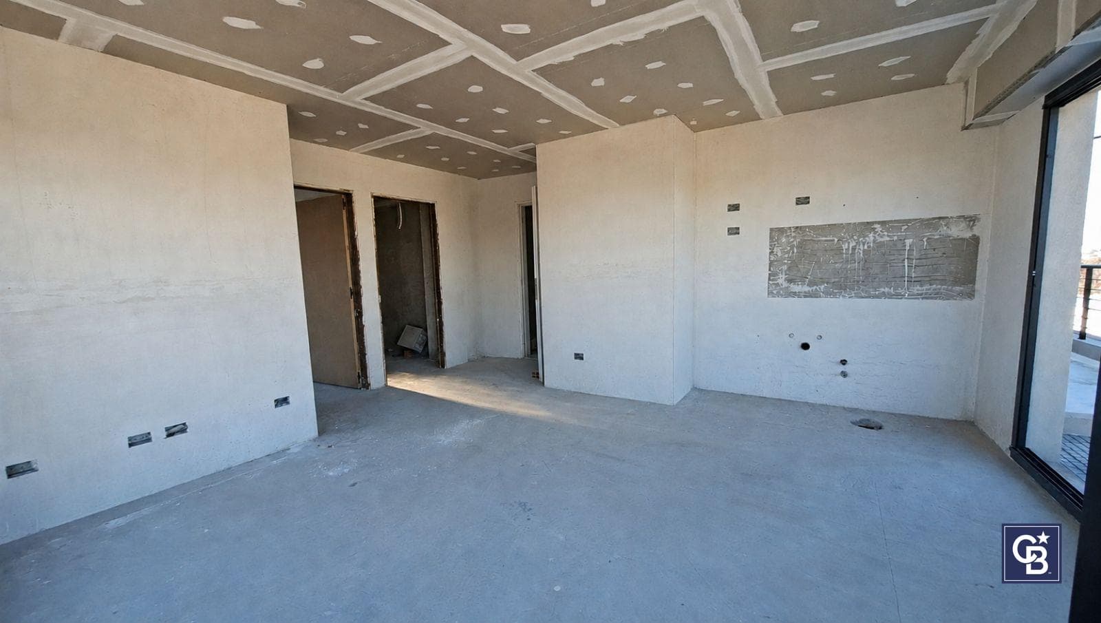 Studio Apartment for Sale with Balcony—Ideal Investment in Parque Chas