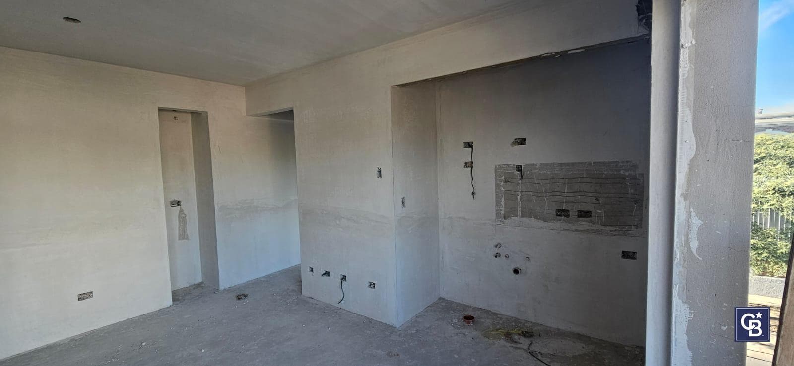 Studio Apartment for Sale with Balcony—Ideal Investment in Parque Chas