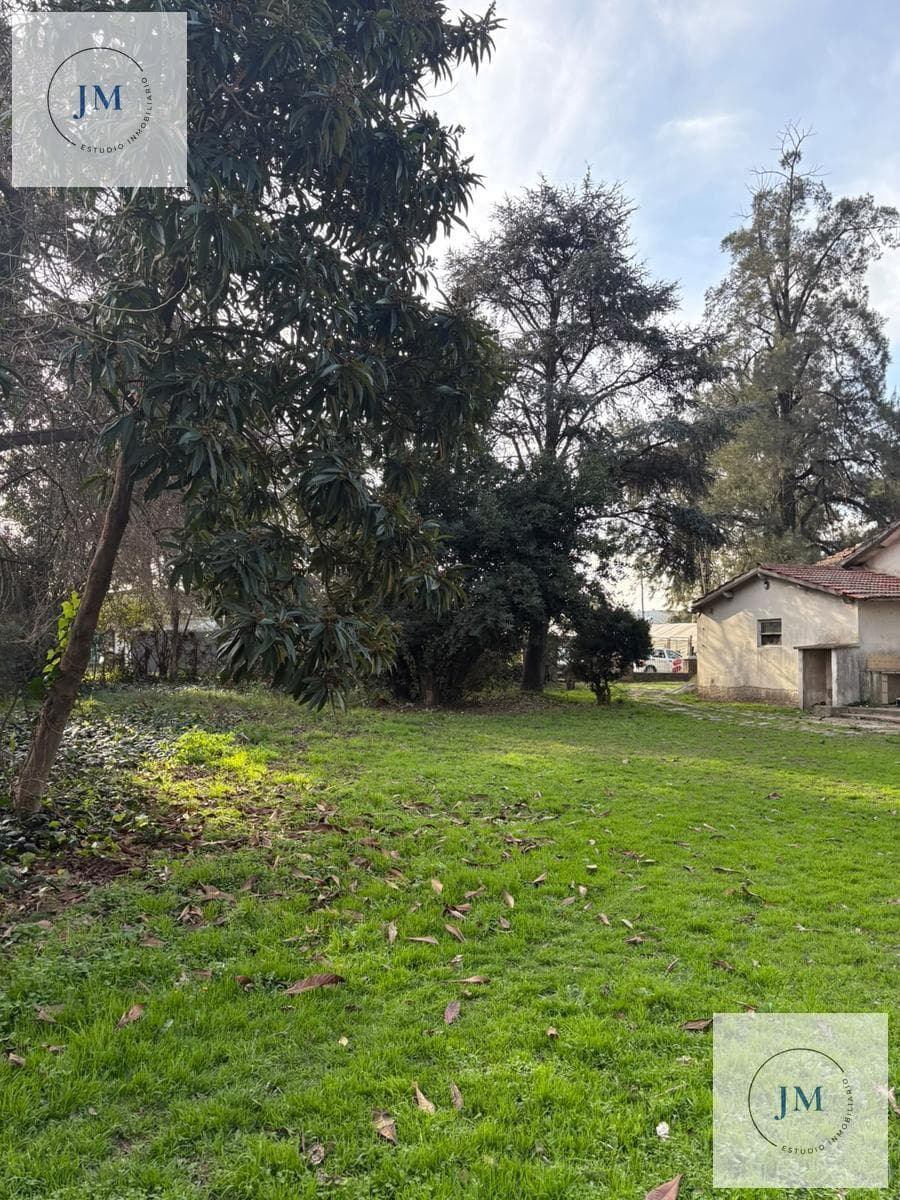 Lot with Country House for Sale