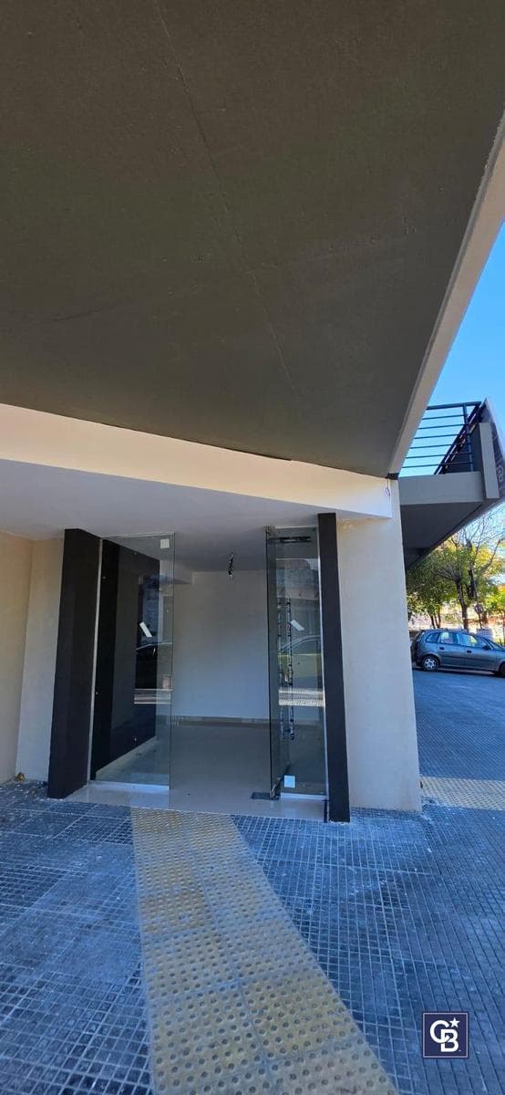 Studio Apartment for Sale with Balcony—Ideal Investment in Parque Chas
