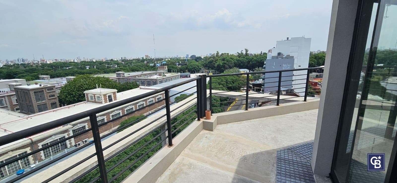 Studio Apartment for Sale with Balcony—Ideal Investment in Parque Chas