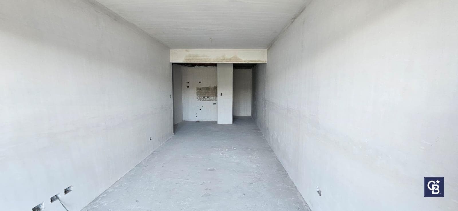 Studio Apartment for Sale with Balcony—Ideal Investment in Parque Chas