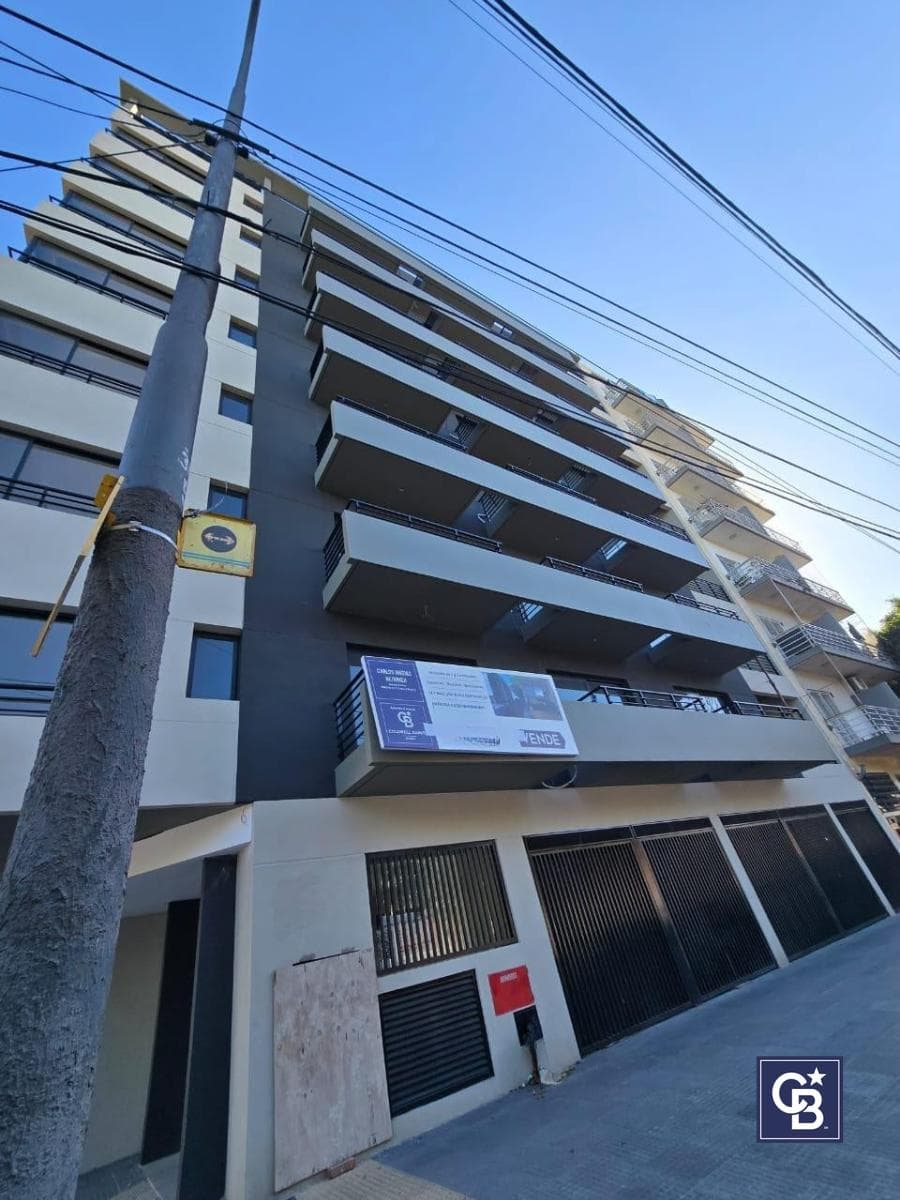 Studio Apartment for Sale with Balcony—Ideal Investment in Parque Chas